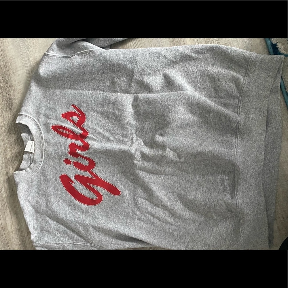 Girls t-shirt from the show “Friends”. Size medium